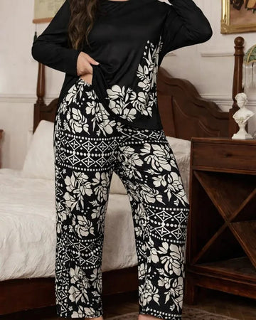 Black Leaves Printed Nightwear