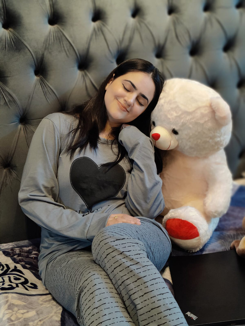 BLACK GRAY HEART NIGHTWEAR