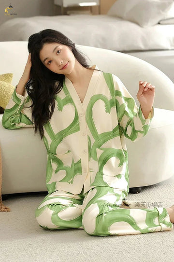 Green Hearts V-Neck Button Printed Nightwear