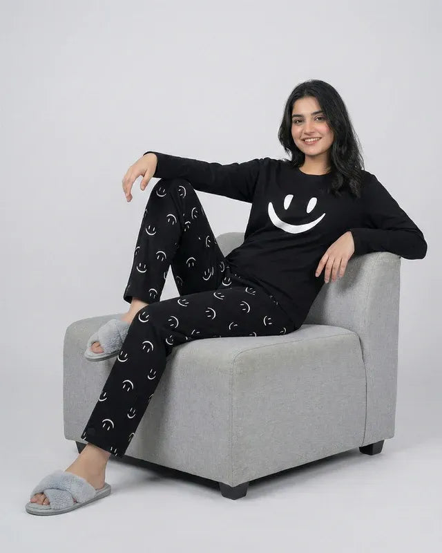 BLACK SMILEY FACE STYLE NIGHTWEAR